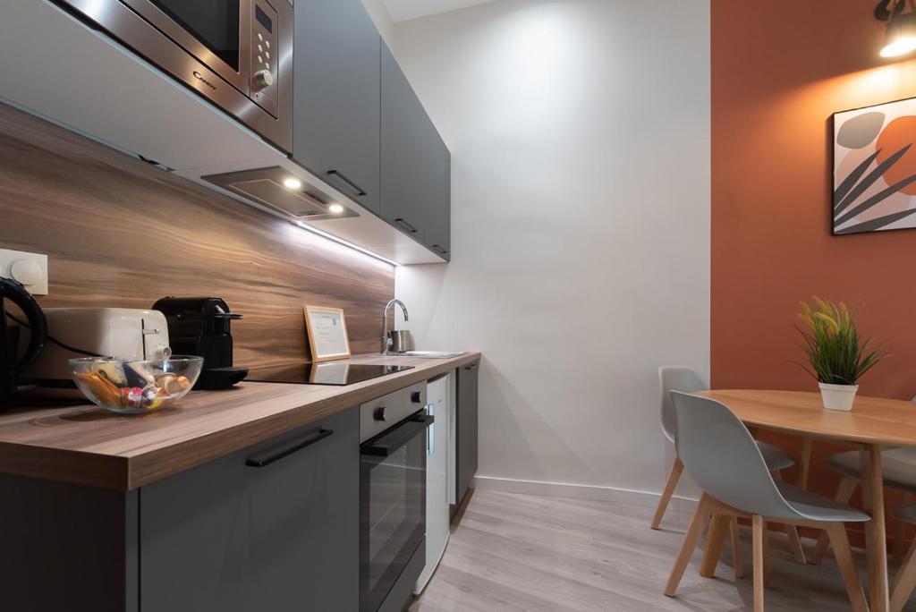 Appart T2 Voltaire - Chambre Separee - Part Dieu Lione Esterno foto